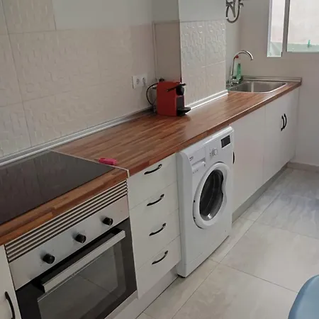 Alona Apartamento *