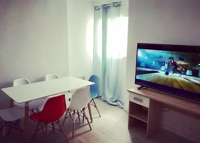 Alona Apartamento *